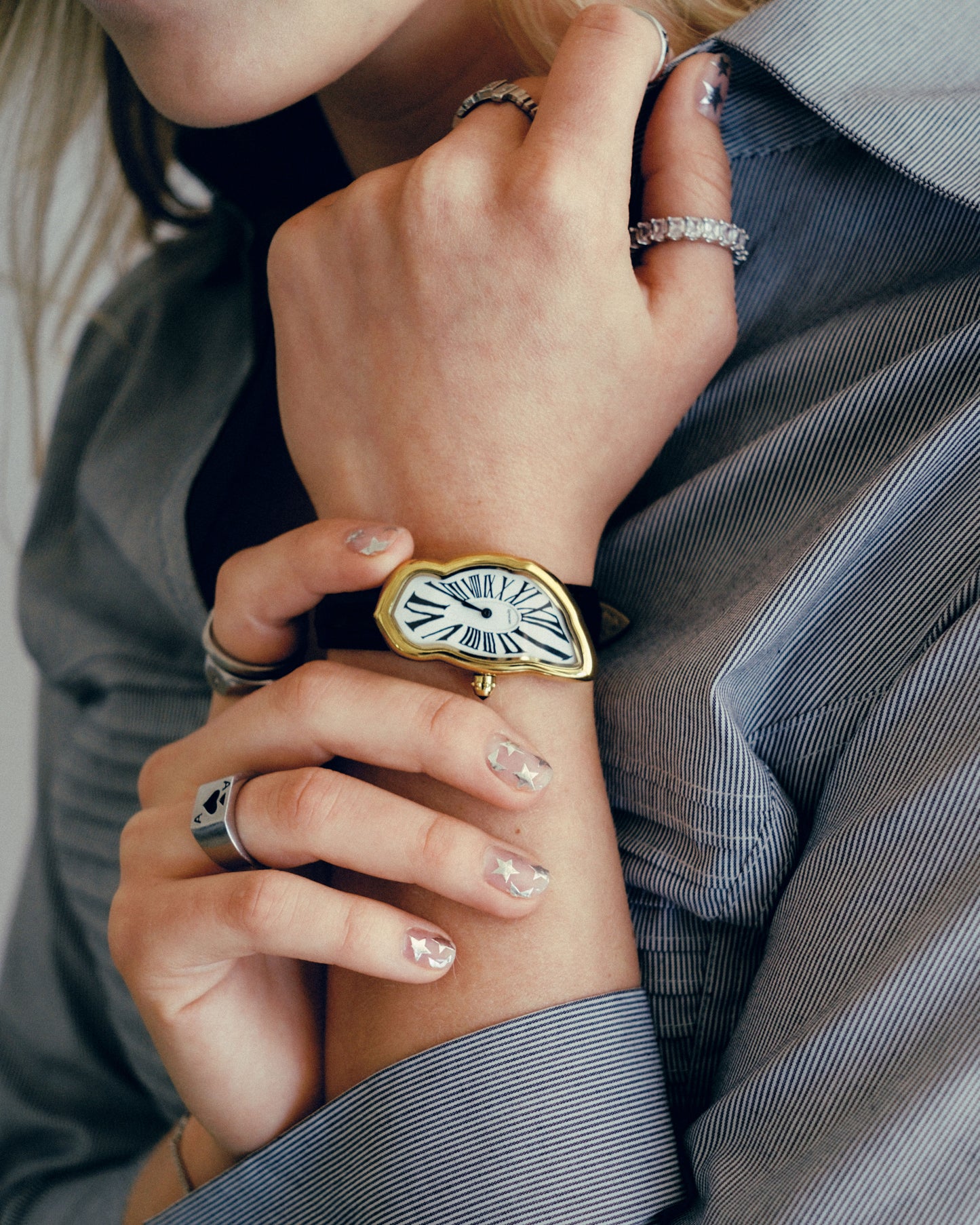 Melting Watch Gold